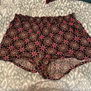 Floral Patterned Lounge Shorts